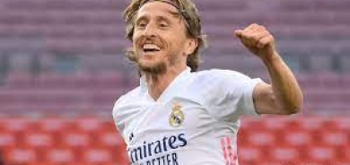 مودريتش رفض العرض السعودي الضخم ومدد عقده مع الريال