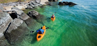 دیمەنە سەیرەكان دیمەنێك لە دەریاچەی فلاتهێد لە مۆنتانا لە شاری میسیسیپی