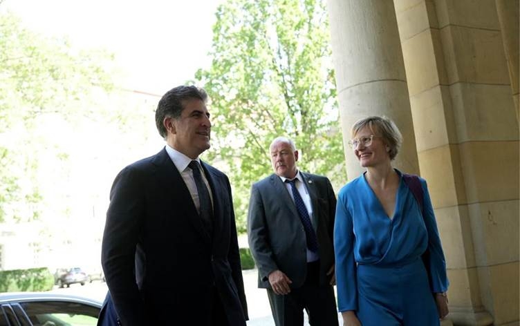 نيجيرفان بارزاني وسكرتيرة الدولة بوزارة الاقتصاد الألمانية يؤكدان أهمية مساعدة العراق بمجال الطاقة