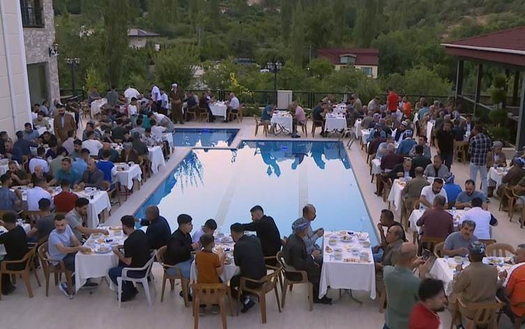 Kevneşopiyeke cuda ya gundekî Kurdistanê; Misilman û Kirîstiyan bi hev re cejnan pîroz dikin