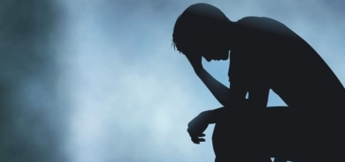 دراسة جديدة: صدمات الطفولة تفاقم الاكتئاب لدى البالغين