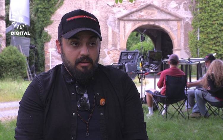 Kurdekî Efrînî wek alîkarê derhêner di fîlmeke Hollywoodê de cihê xwe girtiye