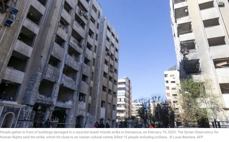 Israeli air strikes hit 'anti-aircraft battery' in Syria