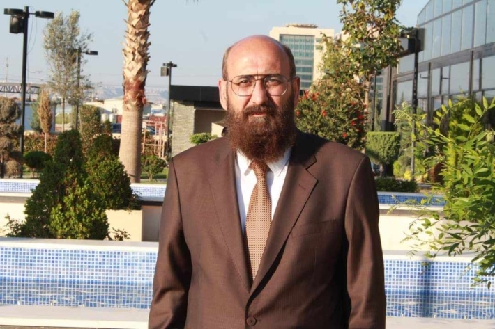 أمير الإيزيديين يدين حرق نسخة من القرآن الكريم فى السويد