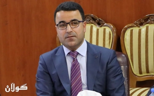 شڤان حەمدی  ئەندامی بەشی ڕۆشنبیری و ڕاگەیاندنی پارتی دیموكراتی كوردستان:     یاساكانمان گشتگیر نین، یاسا لە شوێنێكی كوردستان جێبەجێ دەكرێت و  لە شوێنێكی دیكە كاری  پێ ناكرێت