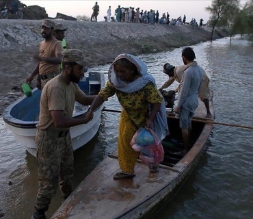بەهۆی باران بارین لە پاکستان ١٠ کەس گیانیان لەدەستدا