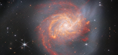 ماذا يحدث عندما تتصادم مجرتان؟.. «جيمس ويب» يجيب