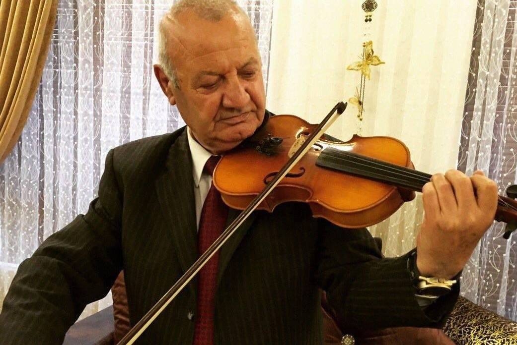 وفاة فنان كوردي شهير بعد صراع مع المرض