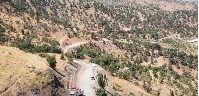 حكومة كوردستان تُنفّذ عدة مشاريع طرقية في قضاء 