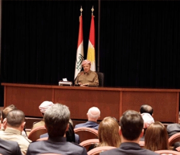 سەرۆك بارزانی لەگەڵ فڕاكسیۆنی پارتی دیموكراتی كوردستان لە پەرلەمانی كوردستان كۆبۆوە.