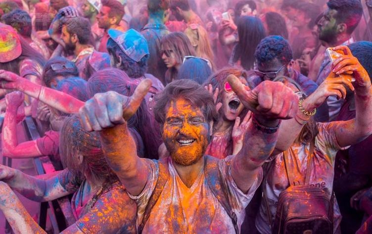 Li Tirkiyê 25 saziyên civaka sivîl daxwaza qedexekirina festîvalan kirin