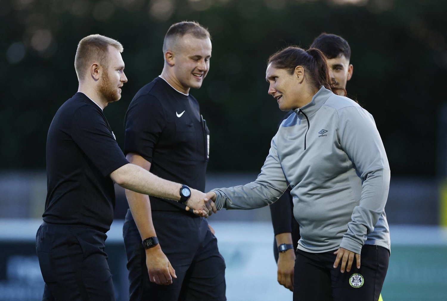 هانا دينغلي تصنع التاريخ في كرة القدم الإنجليزية