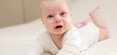 لون البراز ودلالاته لدى الأطفال