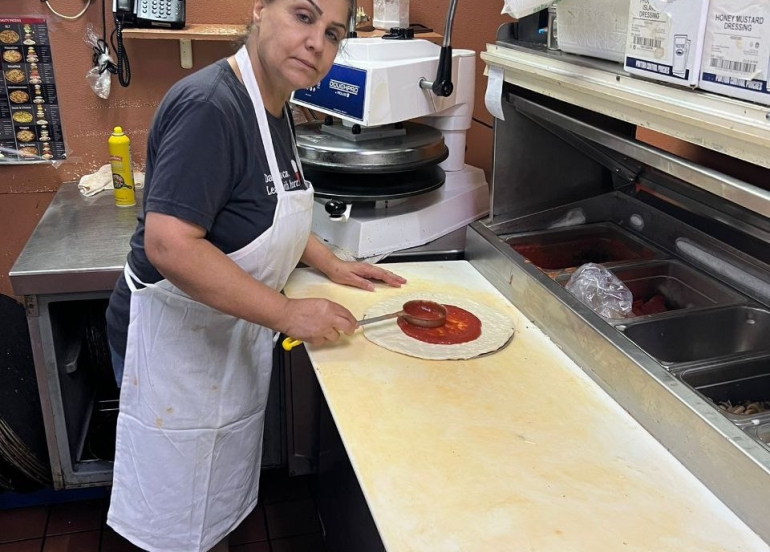 ئەمیرە ئەسعەد:  لە ئەمریكاش خواردنە كوردەوارییەكانم داواكاری زۆری لەسەرە بەتایبەت یاپراخەكەم