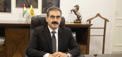 هیوا ئەحمەد ئەندامی مەكتەبی سیاسیی پارتی دیموكراتی كوردستان و بەرپرسی بەشی ڕێكخراوە جەماوەری و پیشەییەكان بۆ گوڵان:     پارتی وەكو ئەركێكی نیشتمانی و لەپێناو بەرژەوەندییەكانی خەڵكی كوردستاندا ئامادەیی تێدایە هەموو پێكەوە كار بكەین و هەڵبژاردن ئەنجام بدەین