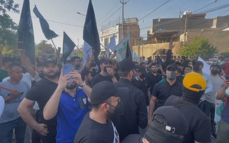 متظاهرون في بغداد يطالبون بوضع حد لـ