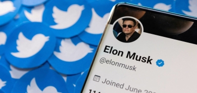 هل تحولت علامة التوثيق الزرقاء على «تويتر» إلى سلاح لمروجي الأخبار الكاذبة؟