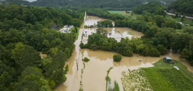 بەهۆی بارانبارین و لافاو لە ئەمریکا 3 کەس گیانیان لەدەستدا و 4 کەسیش بێسەروشوێن بوون