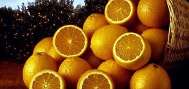 كم مرة تستخدم فيتامين «سي» لوجهك يوميا؟