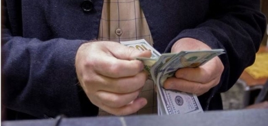 United States Bars 14 Iraqi Banks from Dollar Transactions Over Suspected Iran-Linked Money Laundering