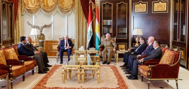 سەرۆک بارزانی پێشوازی لە شاندێکی باڵای حزبی شیوعیی عێراقی دەکات