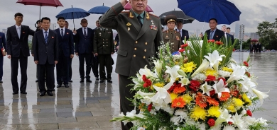 كوريا الشمالية تستقبل وزير الدفاع الروسي بحفاوة