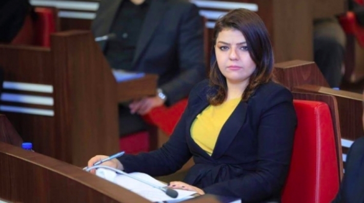 Parlamentera Tirkmen: Xelkê Herêma Kurdistanê dê wan xayînan ceza bike ku digotin neftê radestî Bexda bikin