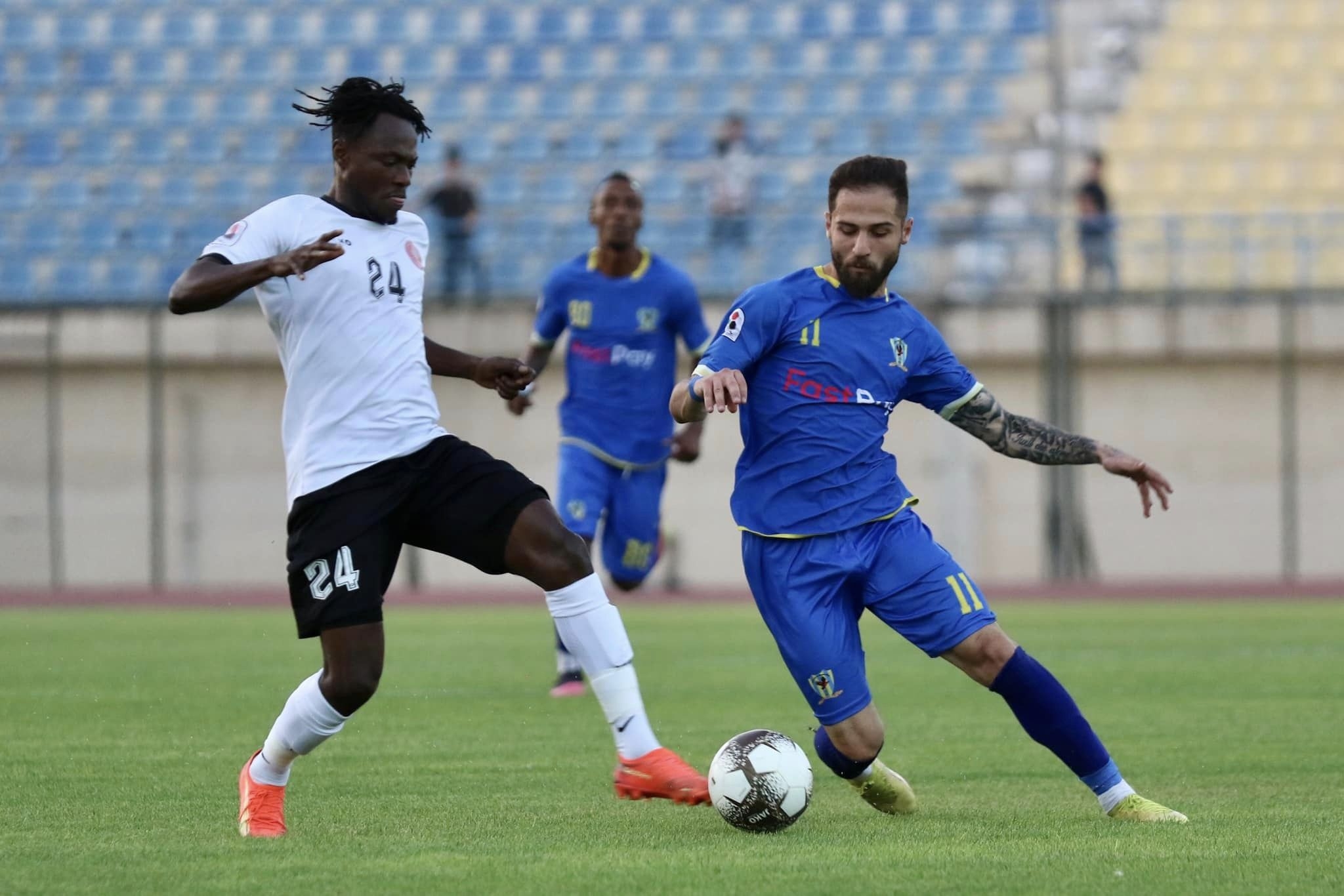 ژیار گۆڤەند چەندین گرێبەستی پێشكەشكراوە