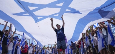 تحرك في إسرائيل نحو حكومة بلا متطرفين