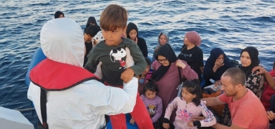 پاسەوانی کەناراوەکانی تورکیا ٤١ کۆچبەریان لە دەریادا ڕزگار کرد