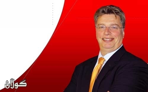 prrofîsor Yanîs Stîvaçtîs bo gullan: sîstmî tak cemserîyi cîhanî kotayî hatuwe û berew sîstmî frecemserî hengaw helldegrîn