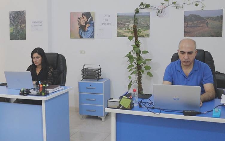 Binpêkirinên grûpên çekdar ên li Efrînê berdewam in: 'Me ji saziyan xwest ku binpêkirinan belge bikin'