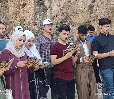 نامیلکەیەکی شیعری لە دامێنی سەفین پێشکەشی قوتابیان کرا