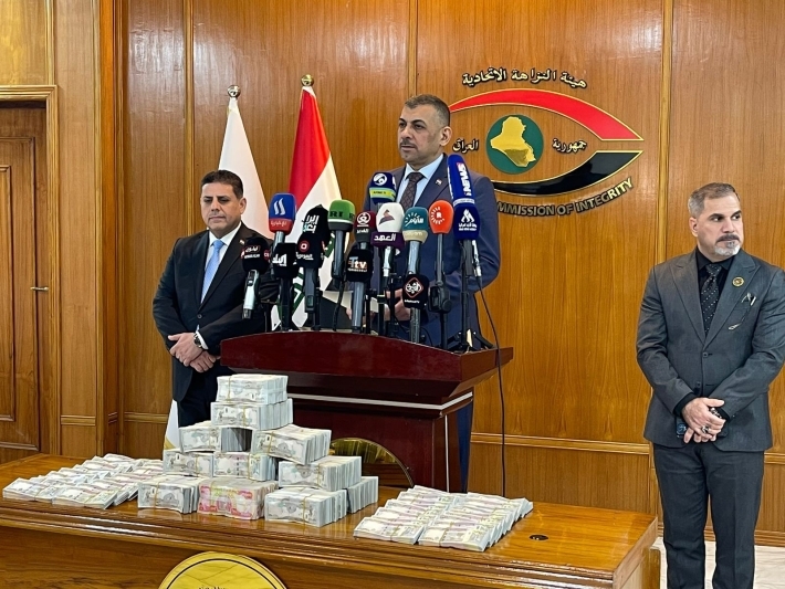 النزاهة: مسؤولون سابقون كبار كل منهم متورط في سرقة ما لا يقل عن 100 مليار دينار