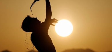 طبيبة تحذر مرضى ضغط الدم من الحر!