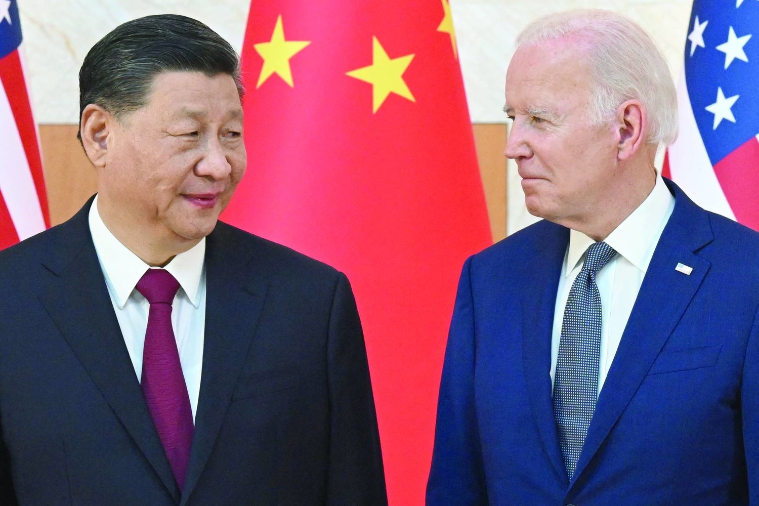 أميركا لتقييد استثمارات تقنية في الصين