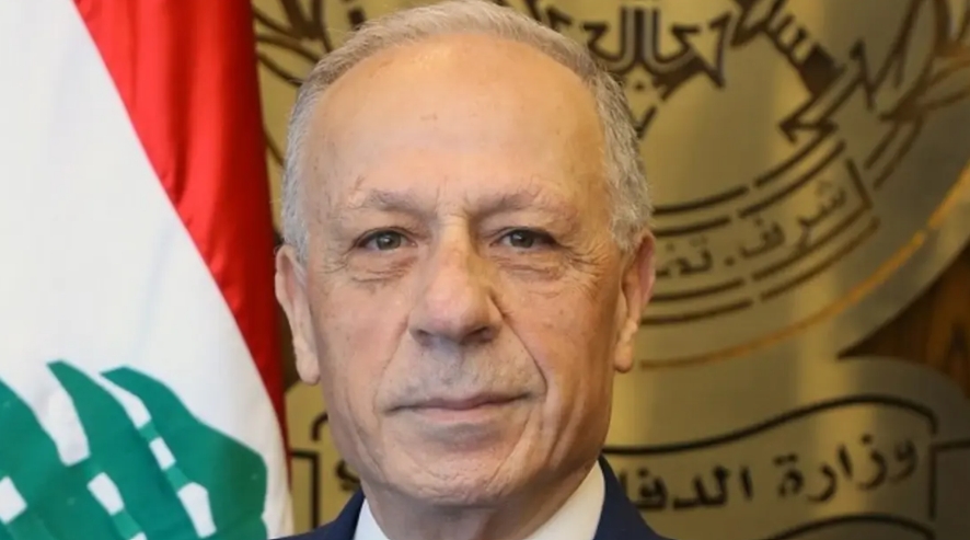 وزير الدفاع اللبناني ينجو من محاولة اغتيال في بيروت