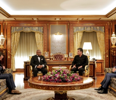 نێچيرڤان بارزانى  به‌بۆنه‌ى كۆتاييهاتنى ئه‌ركييه‌وه‌ وه‌ك كونسولى گشتيى ‏ئه‌مه‌ريكا  له‌ هه‌رێم  بۆ ماڵئاوايى پێشوازى له‌ به‌ڕێز ئيرڤن هيكس ‏جوونيه‌ر كرد.‏