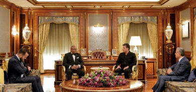 نێچيرڤان بارزانى  به‌بۆنه‌ى كۆتاييهاتنى ئه‌ركييه‌وه‌ وه‌ك كونسولى گشتيى ‏ئه‌مه‌ريكا  له‌ هه‌رێم  بۆ ماڵئاوايى پێشوازى له‌ به‌ڕێز ئيرڤن هيكس ‏جوونيه‌ر كرد.‏