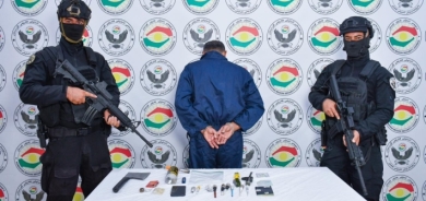 أسايش أربيل تقبض على تاجر ومتعاطي مخدرات كان على وشك قتل طفله