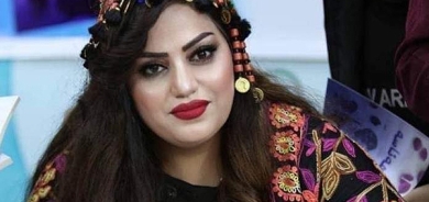 رێزان محەمەد: زیاتر لە بەیانیان زوودا شیعرەكانم دەنووسم