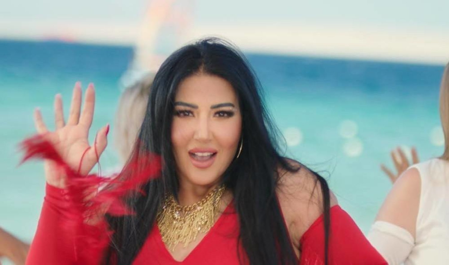 الفنانة المتألقة سمية الخشاب:اتطلع لتجسيد  «كليوباترا»
