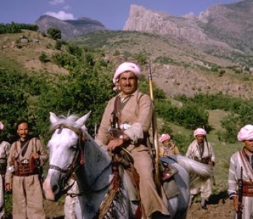 خوێندنەوەیەكی جیاواز بۆ چەمكی «پارتی» وەك فیكر     ساتێك بیركردنەوە لەناو گلەیی و گازندەی ئەندام و لایەنگرانیدا