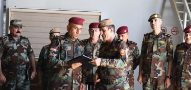 التحالف يسلم دفعة جديدة من المعونات اللوجستية إلى فرقتين من قوات البيشمركة