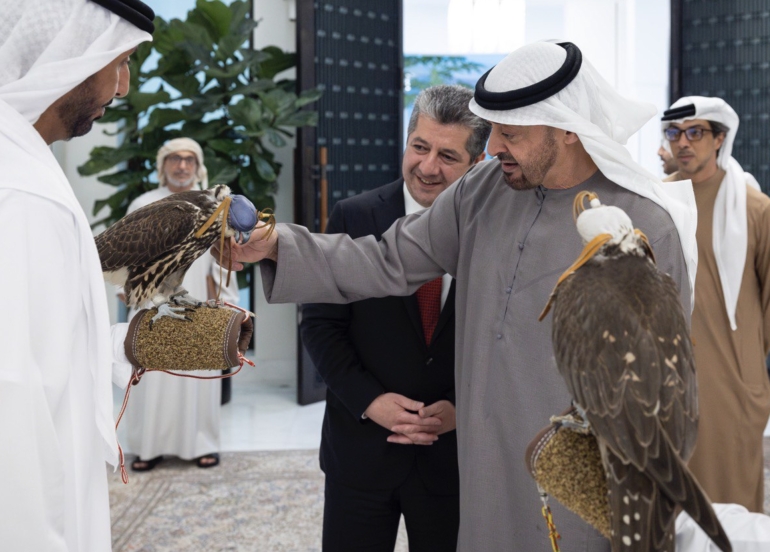 مەسرور بارزانی، سەرۆکی حکوومەتی ھەرێمی کوردستان له‌ شاری ئەبوزەبی، لەگەڵ شێخ محه‌مه‌د بن زاید ئال نەهیان سەرۆکی ئیمارات کۆبووەوە. ‌