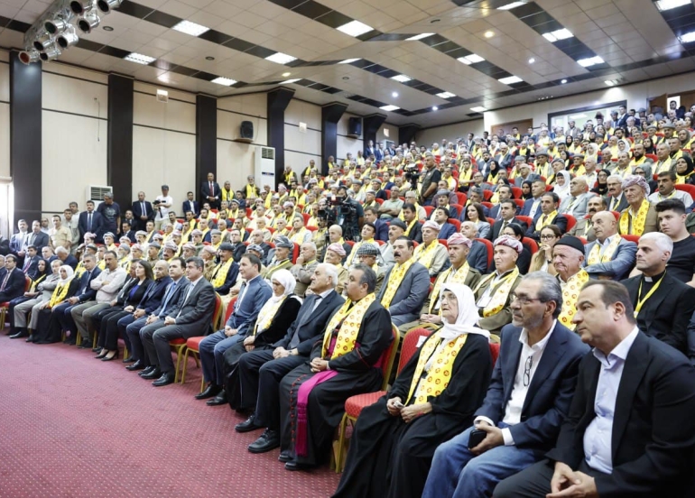 سەرۆک بارزانی لەگەڵ چین و توێژەکانی سنووری قەزای ئامێدی و دەورووبەری کۆ بووەوە