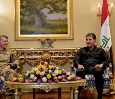 سه‌رۆك نێچيرڤان بارزانى پێشوازى له‌ شاندێكى باڵاى سه‌ربازيى هاوپه‌يمانان كرد