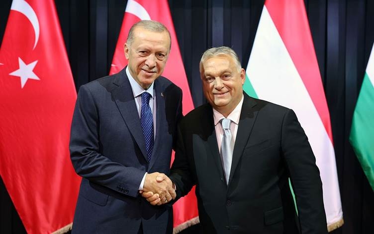 Macaristan - Erdogan û Orban civiyan