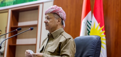 سەرۆك بارزانی لەگەڵ جەماوەر و چینوتوێژەكانی قەزای بەردەڕەش كۆبۆوە