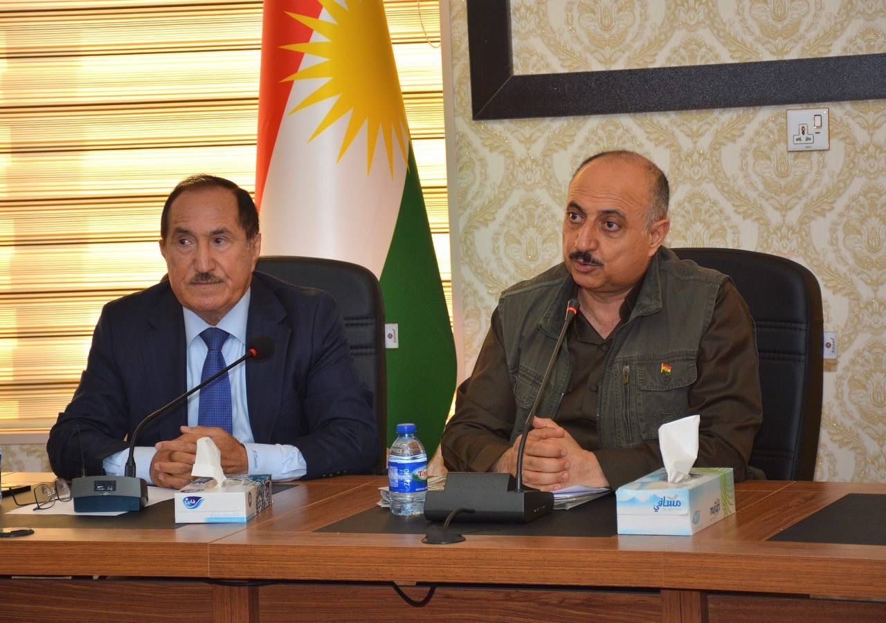 غەفوور مەخموورى لە سیمینارێکیدا لە بەشى پەیوەندییەکانى پارتى دیموکراتى کوردستان:  *به‌یه‌كڕیزیمان ده‌توانین پیلانه‌كان پوچه‌ڵ بكه‌ینه‌وه*